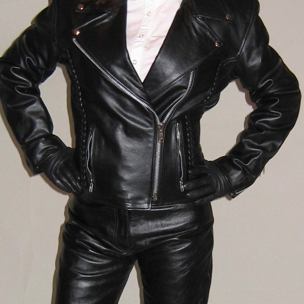Women's Vintage Leather Motorcycle Jacket & Pants Set